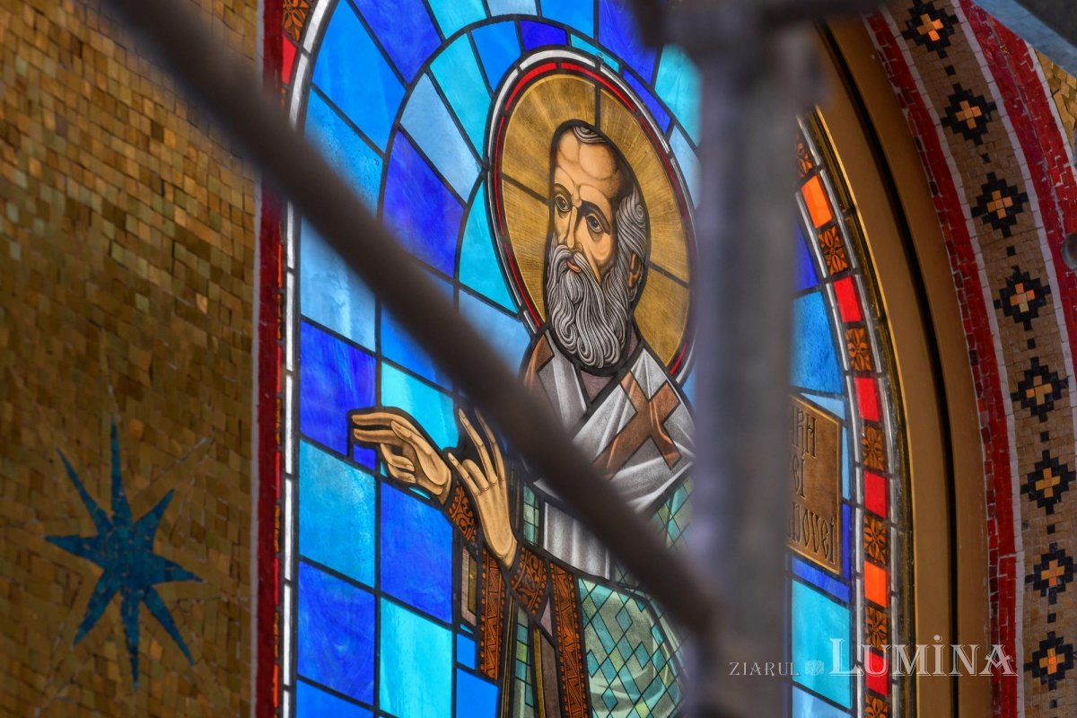 Catedrala Mântuirii Neamului la început de toamnă  227707