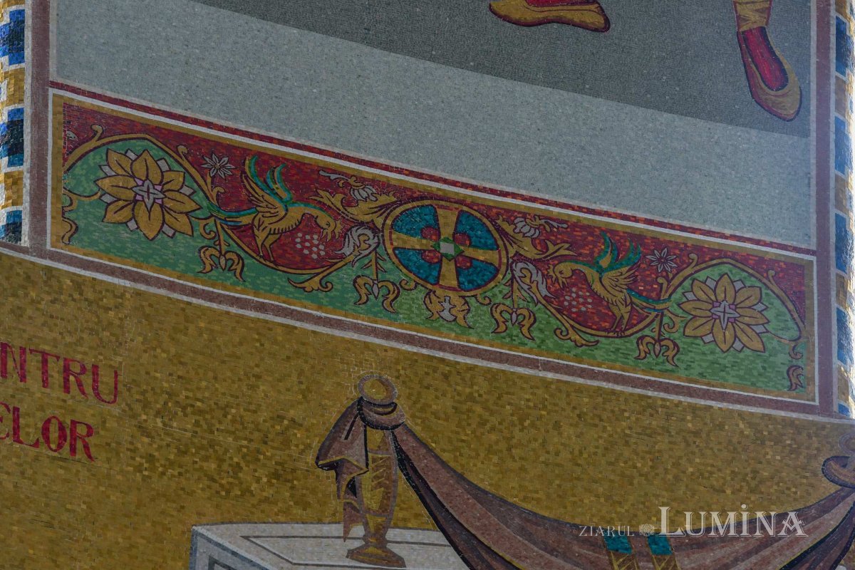 Catedrala Mântuirii Neamului la început de toamnă  227715