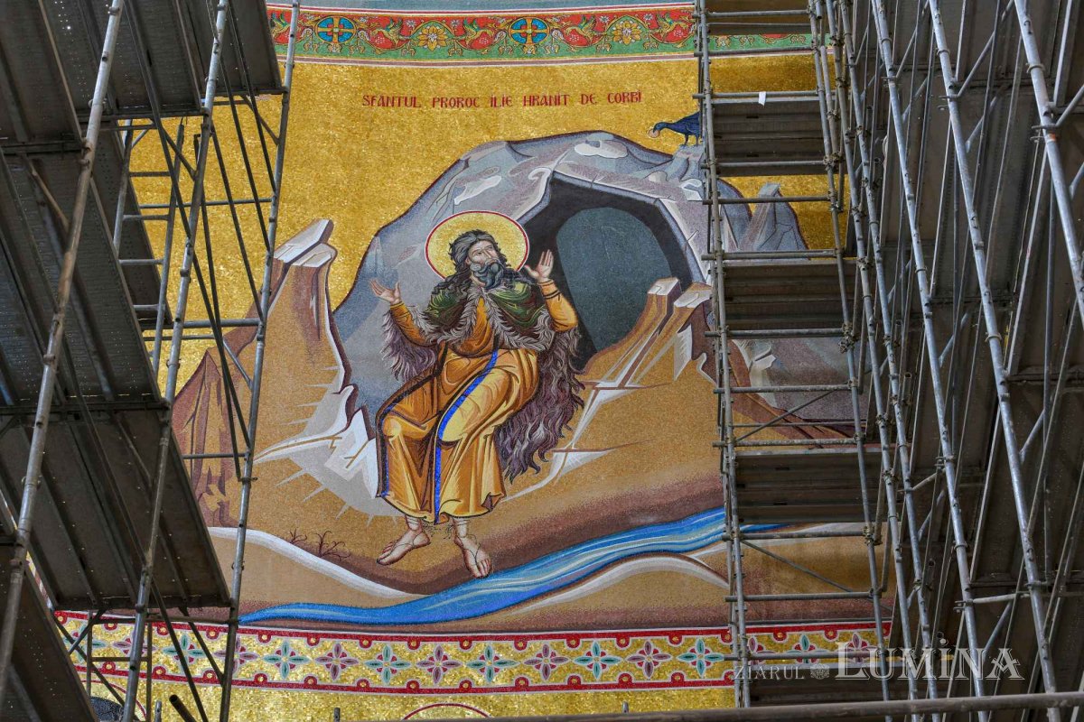 Catedrala Mântuirii Neamului la început de toamnă  227720