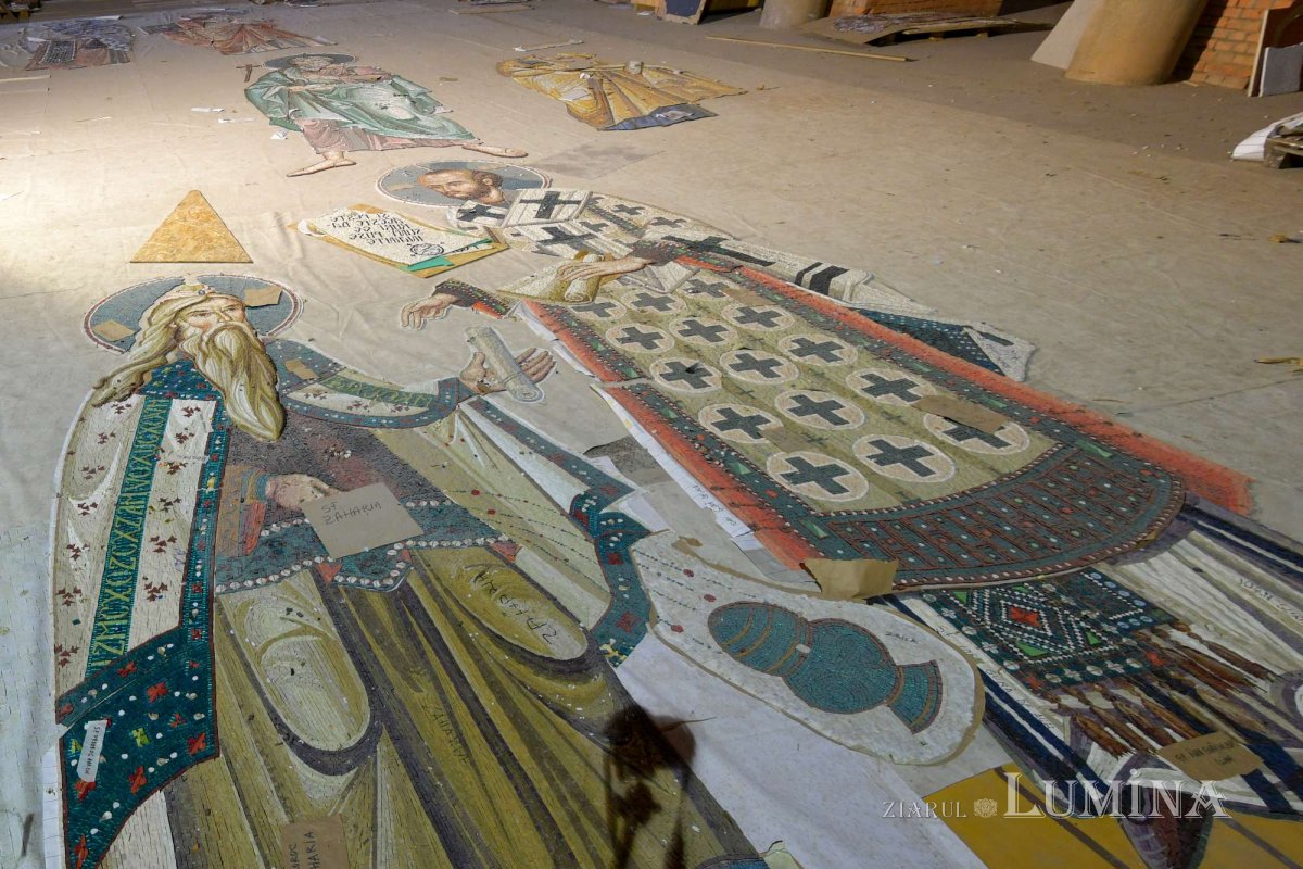 Catedrala Mântuirii Neamului la început de toamnă  227726