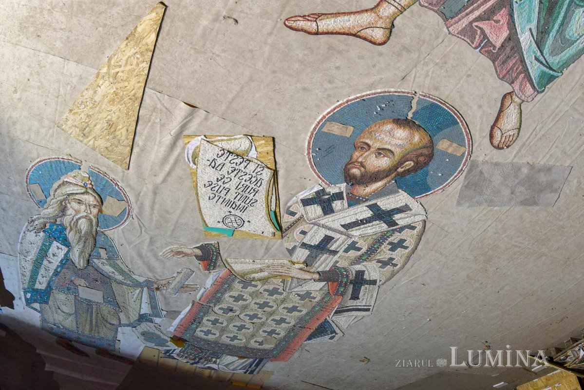 Catedrala Mântuirii Neamului la început de toamnă  227730