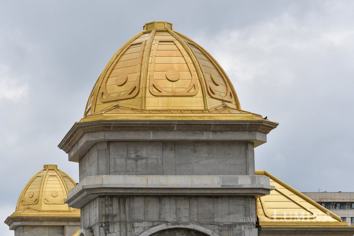 Catedrala Mântuirii Neamului la început de toamnă  227731