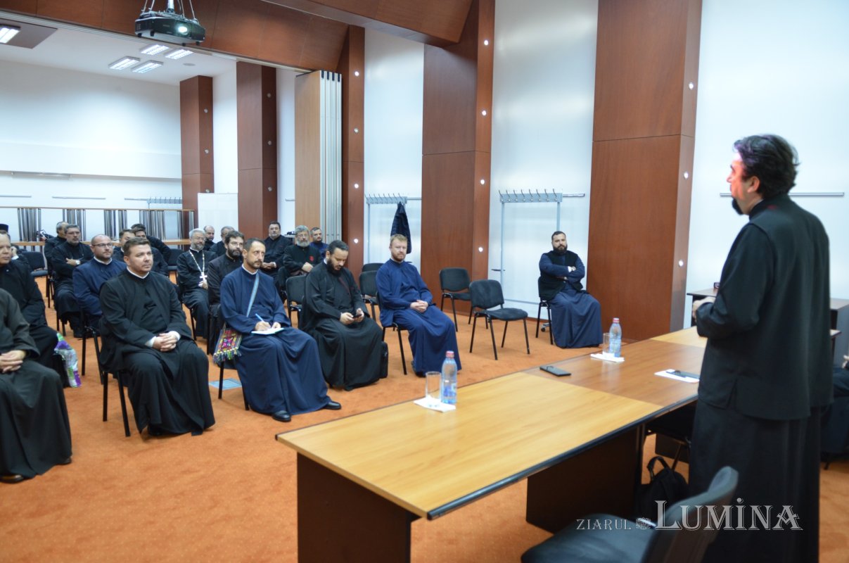 Întâlnirea preoților de caritate din Arhiepiscopia Bucureștilor 227835