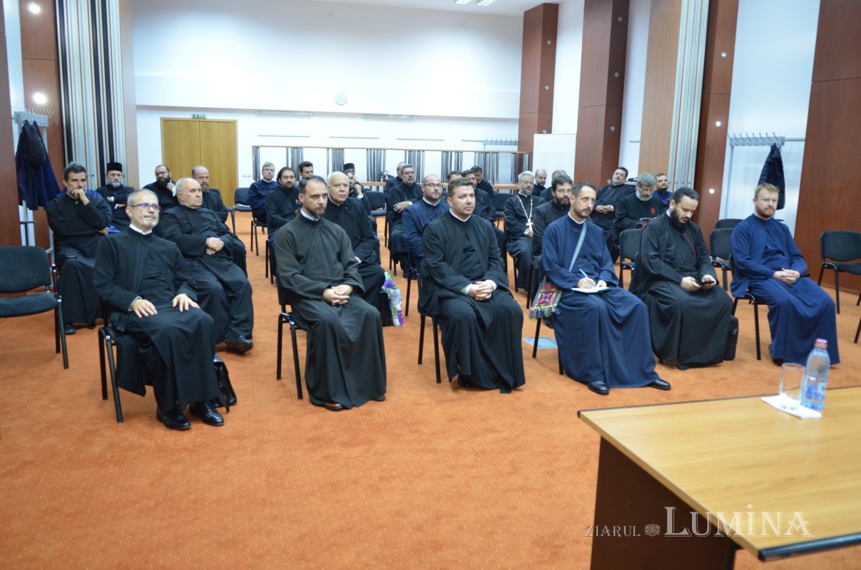 Întâlnirea preoților de caritate din Arhiepiscopia Bucureștilor 227836