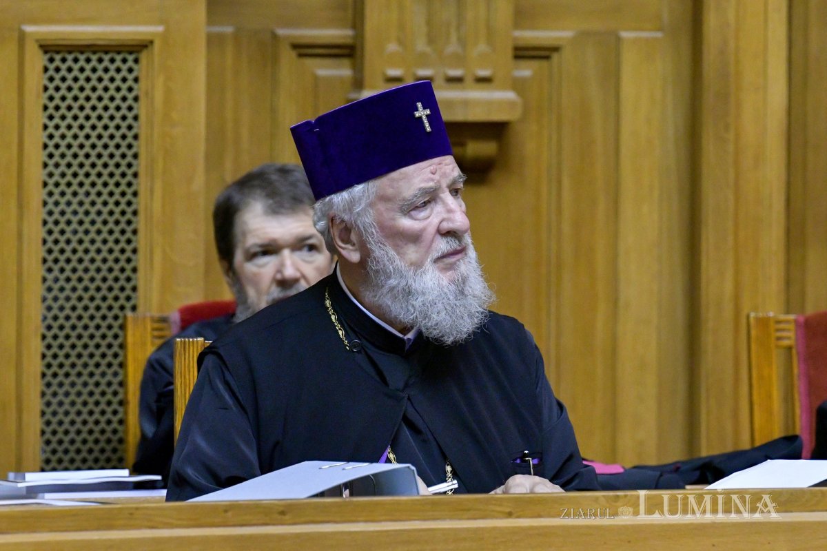 Membrii Sfântului Sinod s-au reunit în ședință de lucru la Palatul Patriarhiei 227958