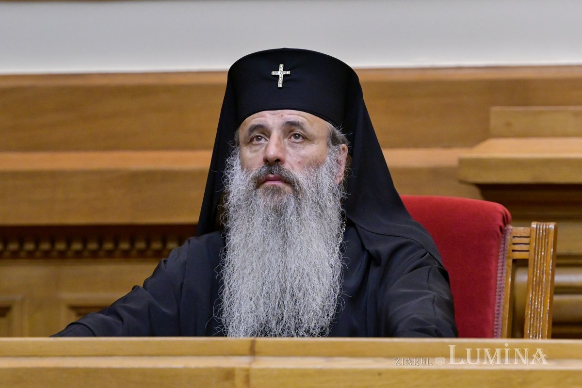 Membrii Sfântului Sinod s-au reunit în ședință de lucru la Palatul Patriarhiei 227970