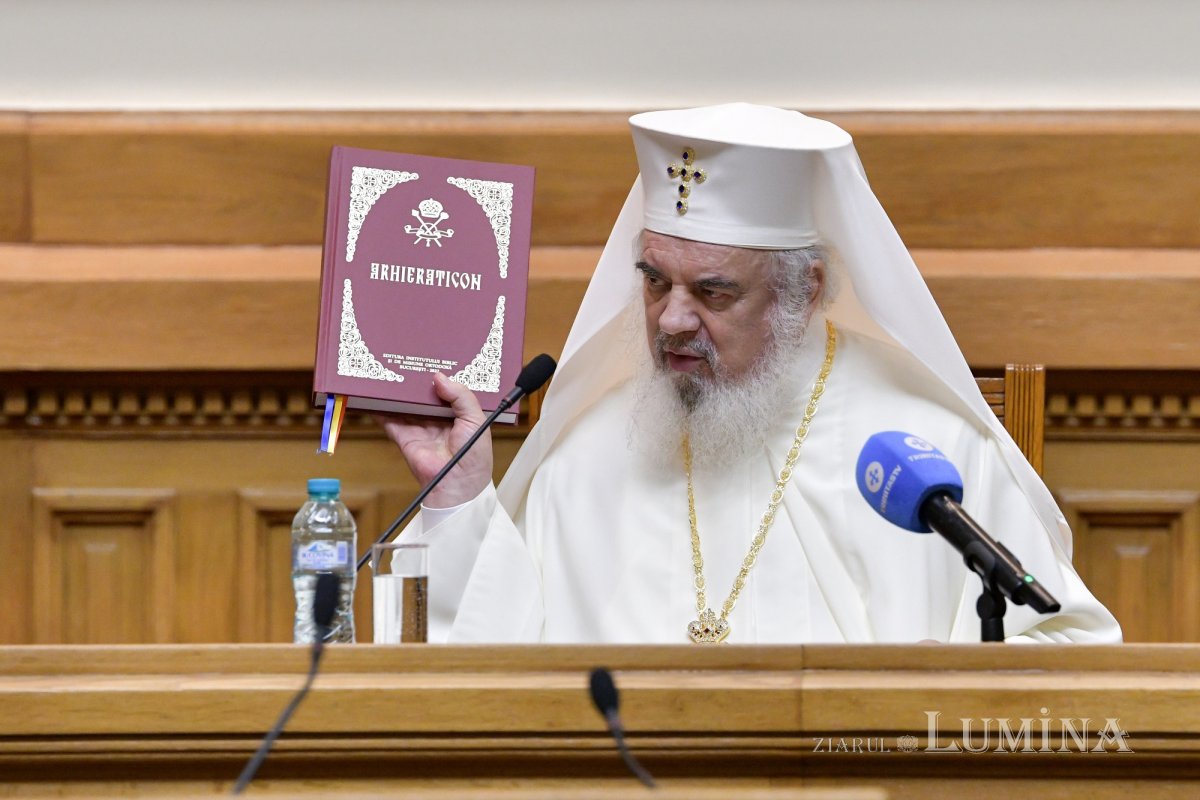 Membrii Sfântului Sinod s-au reunit în ședință de lucru la Palatul Patriarhiei 227980