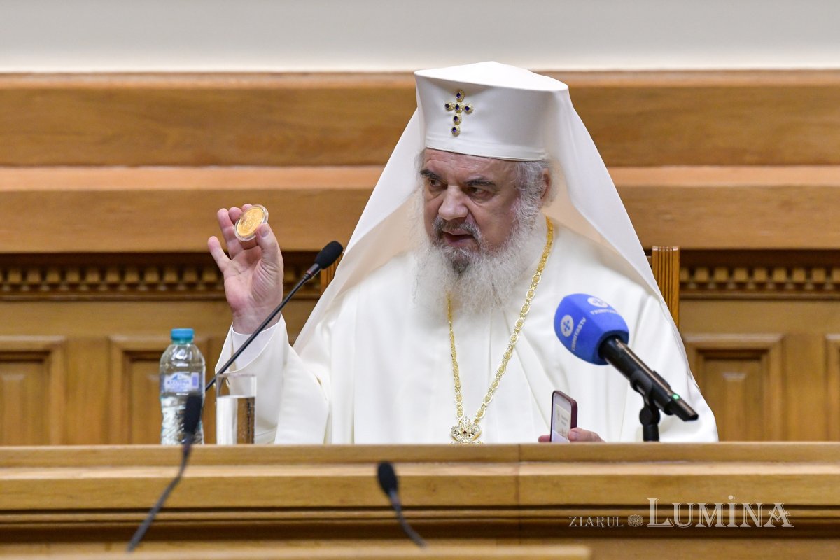 Membrii Sfântului Sinod s-au reunit în ședință de lucru la Palatul Patriarhiei 227981