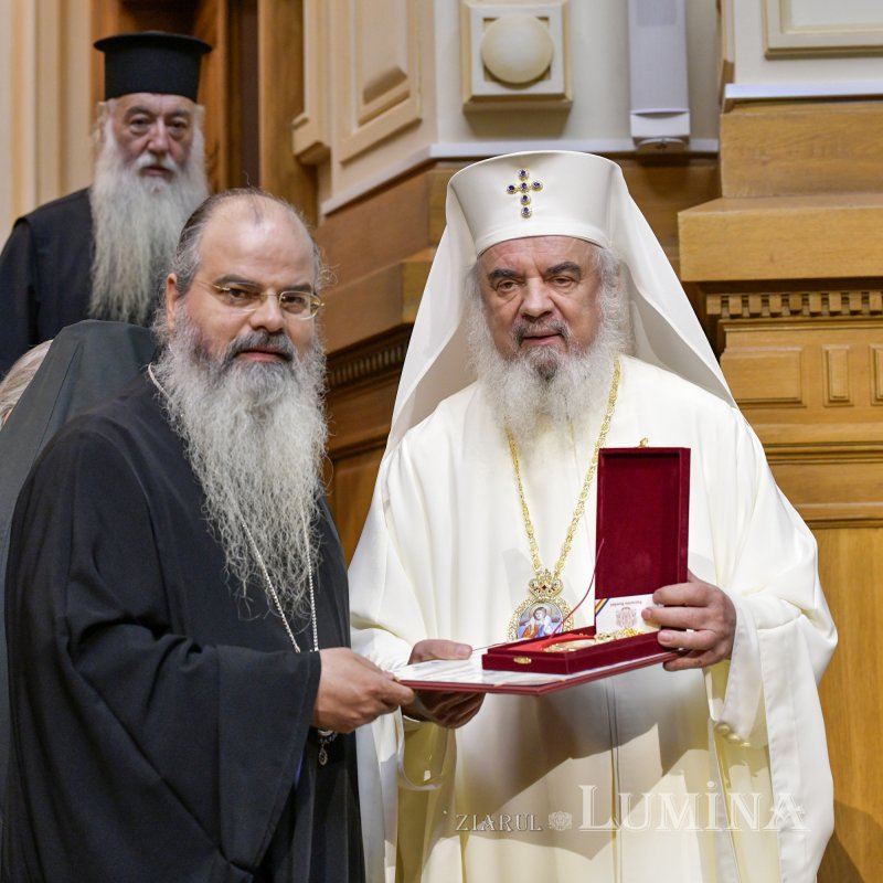 Membrii Sfântului Sinod s-au reunit în ședință de lucru la Palatul Patriarhiei 227992