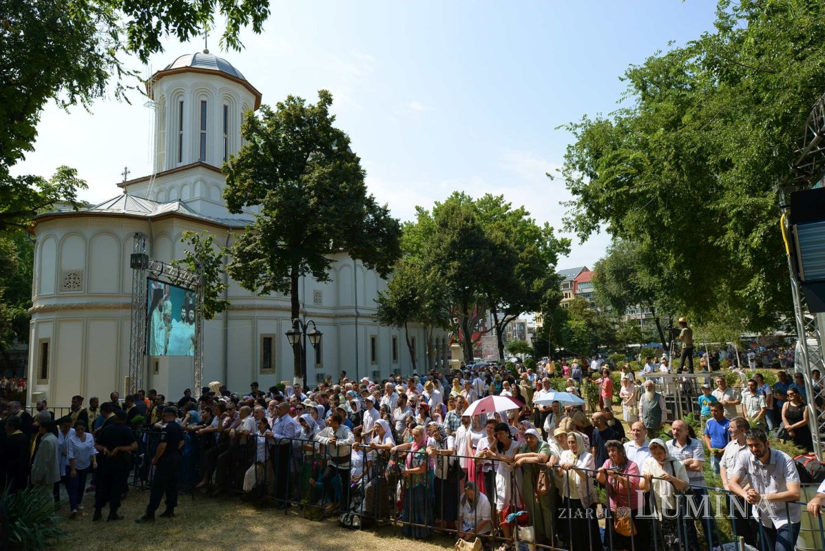 Fotografii artistice ale Publicațiilor Lumina 228010