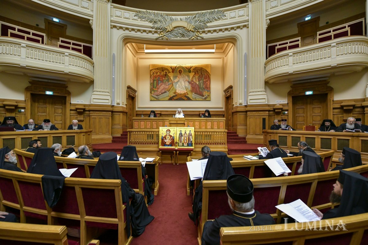 Noi hotărâri ale Sfântului Sinod al Bisericii Ortodoxe Române 228024