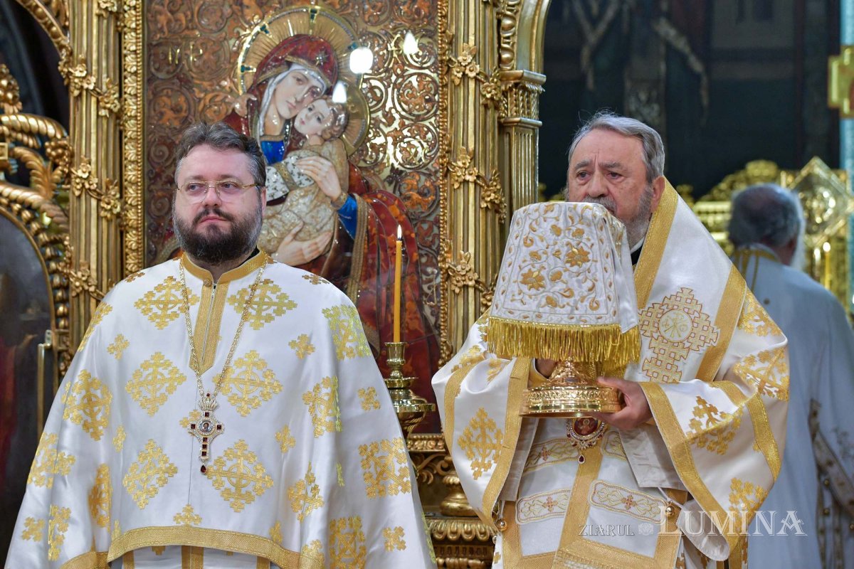 Rugăciune și mulțumire la ceas aniversar pentru Patriarhul României 228055