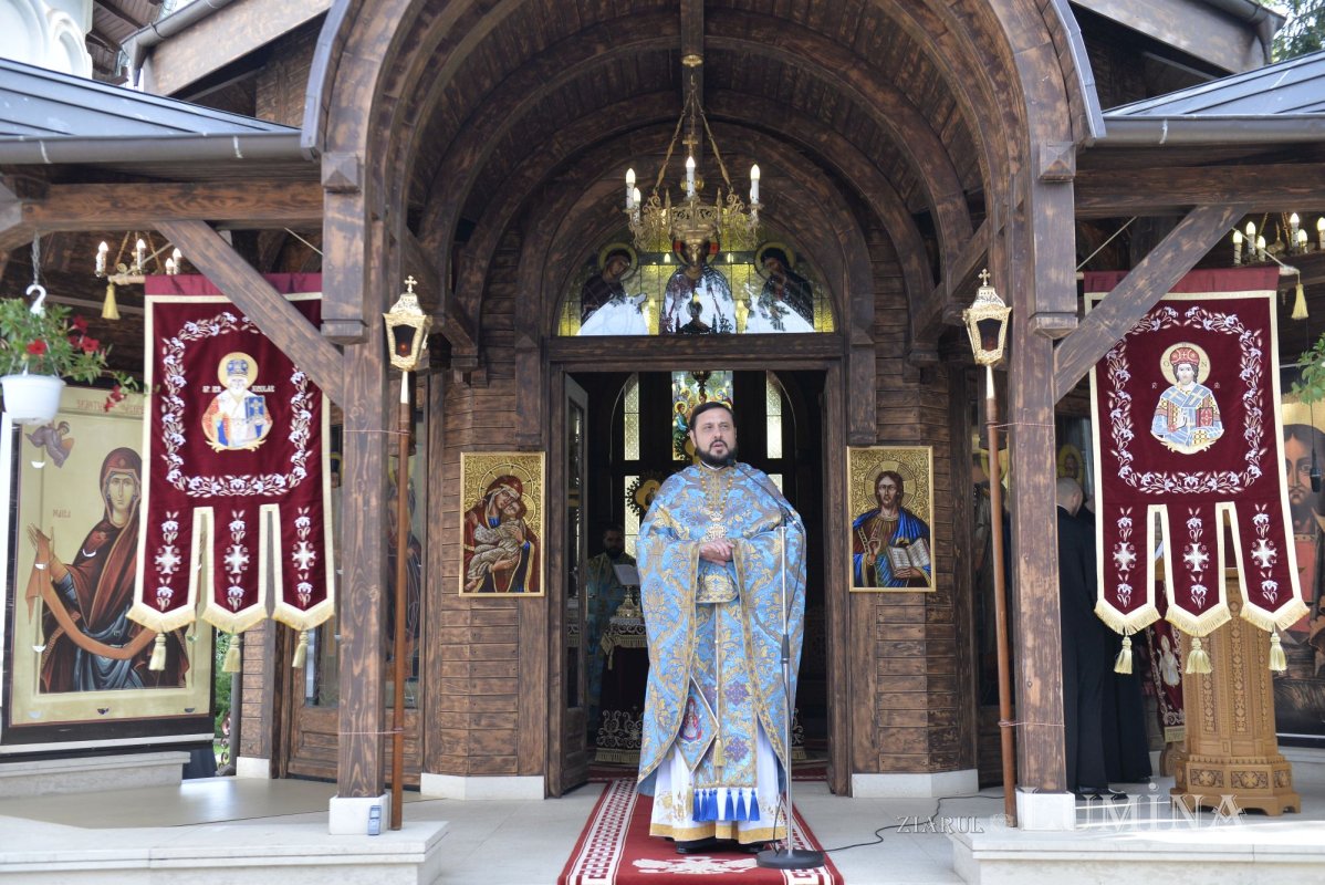 Hramul Altarului de vară al Mănăstirii Plumbuita 228197