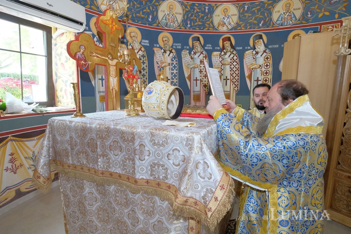 Veșmânt de har pentru o biserică prahoveană reînnoită 228228