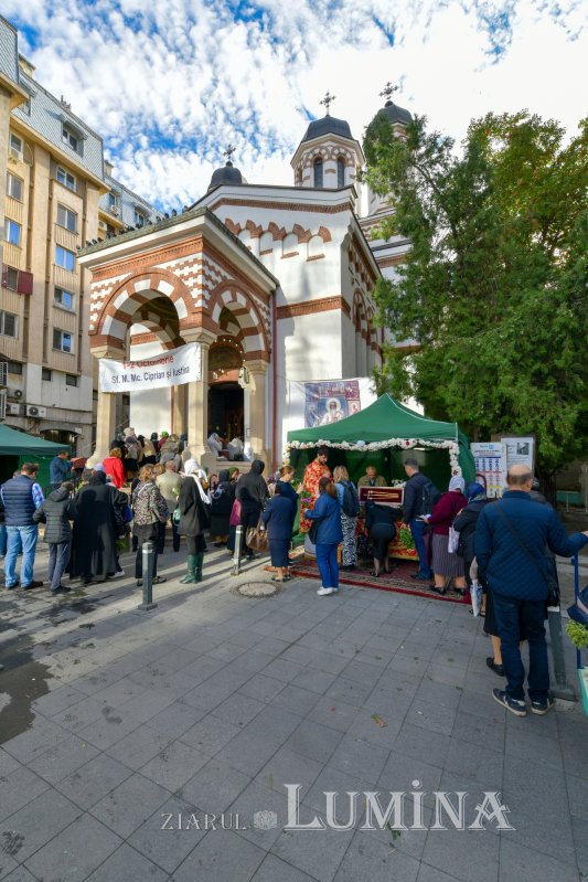 Mucenicii Ciprian și Iustina, pomeniți la biserica lor din Capitală 228298
