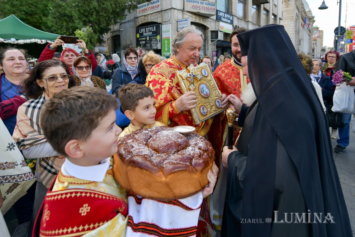Mucenicii Ciprian și Iustina, pomeniți la biserica lor din Capitală 228303