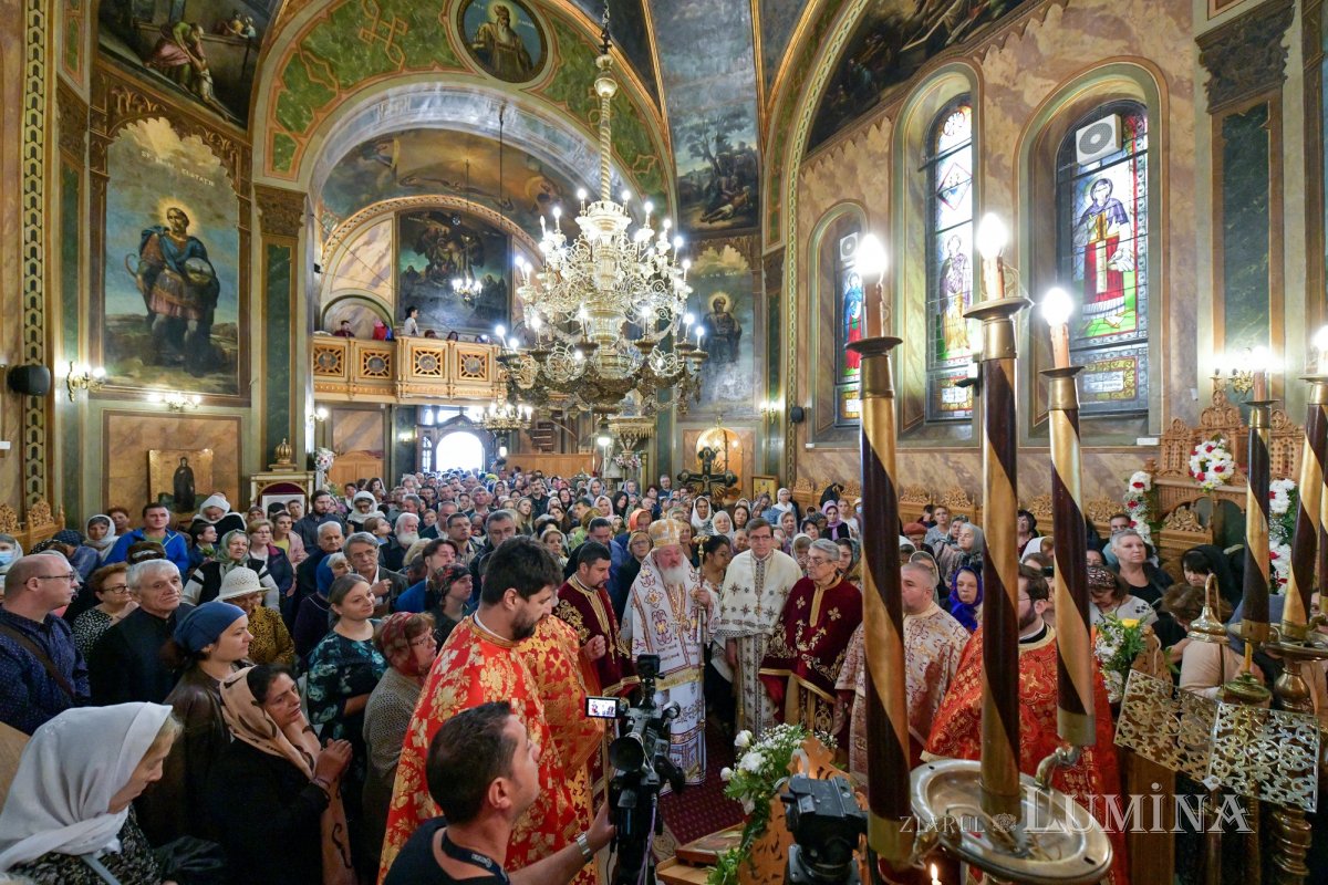 Mucenicii Ciprian și Iustina, pomeniți la biserica lor din Capitală 228310