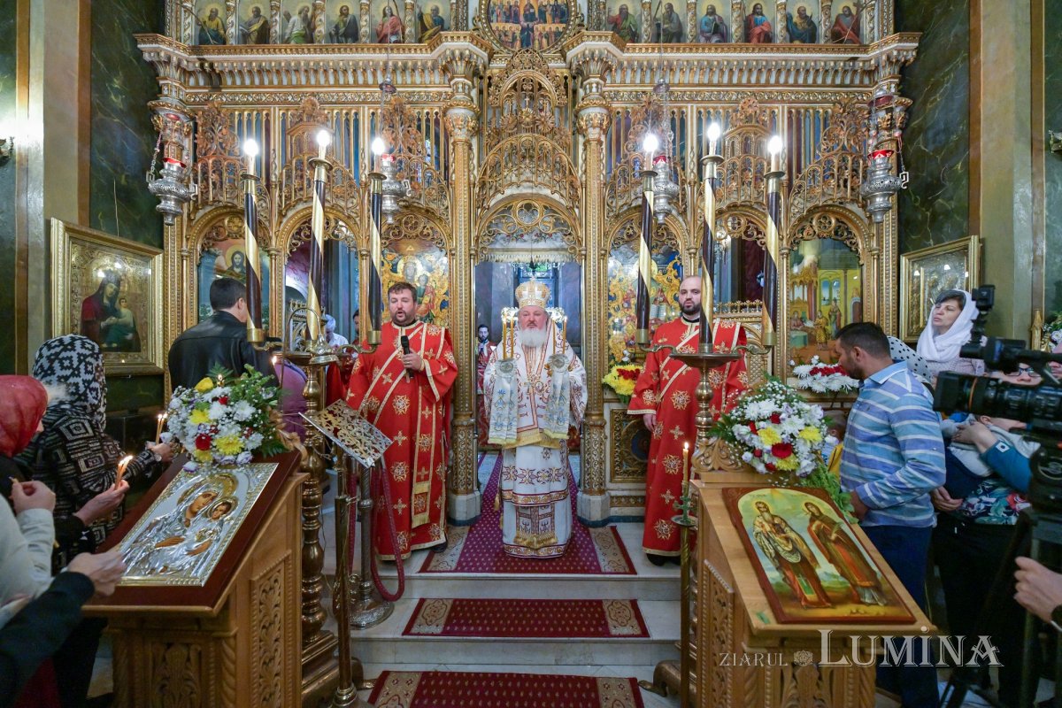 Mucenicii Ciprian și Iustina, pomeniți la biserica lor din Capitală 228317