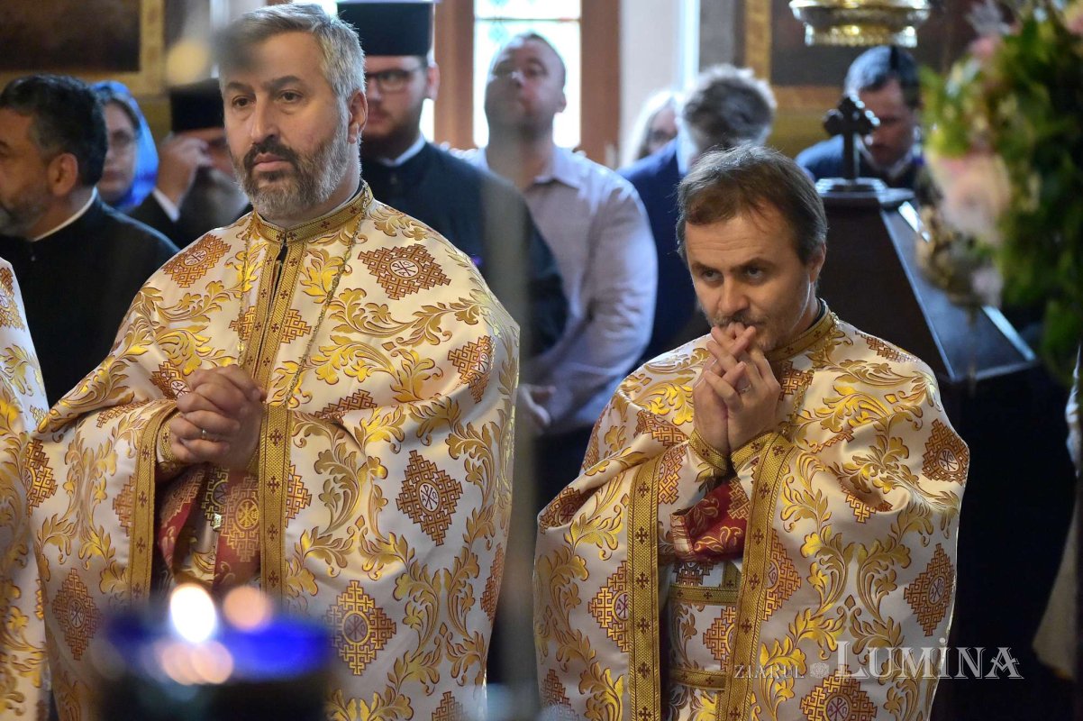 Deschiderea anului universitar la Facultatea „Justinian Patriarhul” 228395