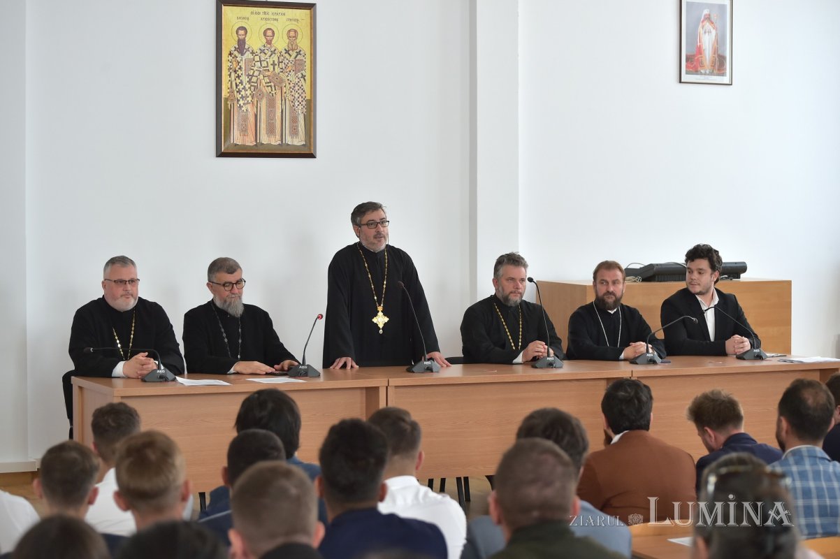 Deschiderea anului universitar la Facultatea „Justinian Patriarhul” 228409