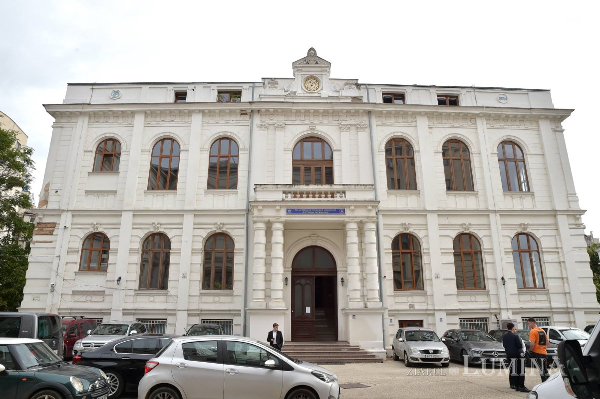 Deschiderea anului universitar la Facultatea „Justinian Patriarhul” 228411