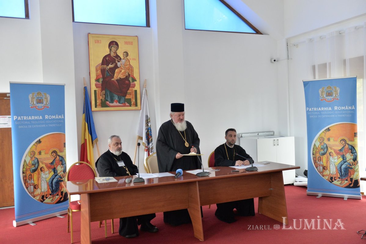 Formarea spirituală a tinerilor - rodul rugăciunii şi al acţiunii 228577