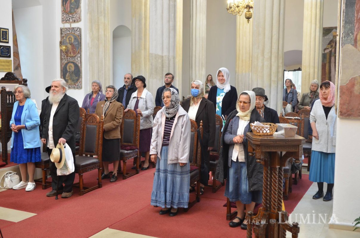 Cinstirea Sfinților Serghie și Vah la biserica Palatului Cotroceni 228804