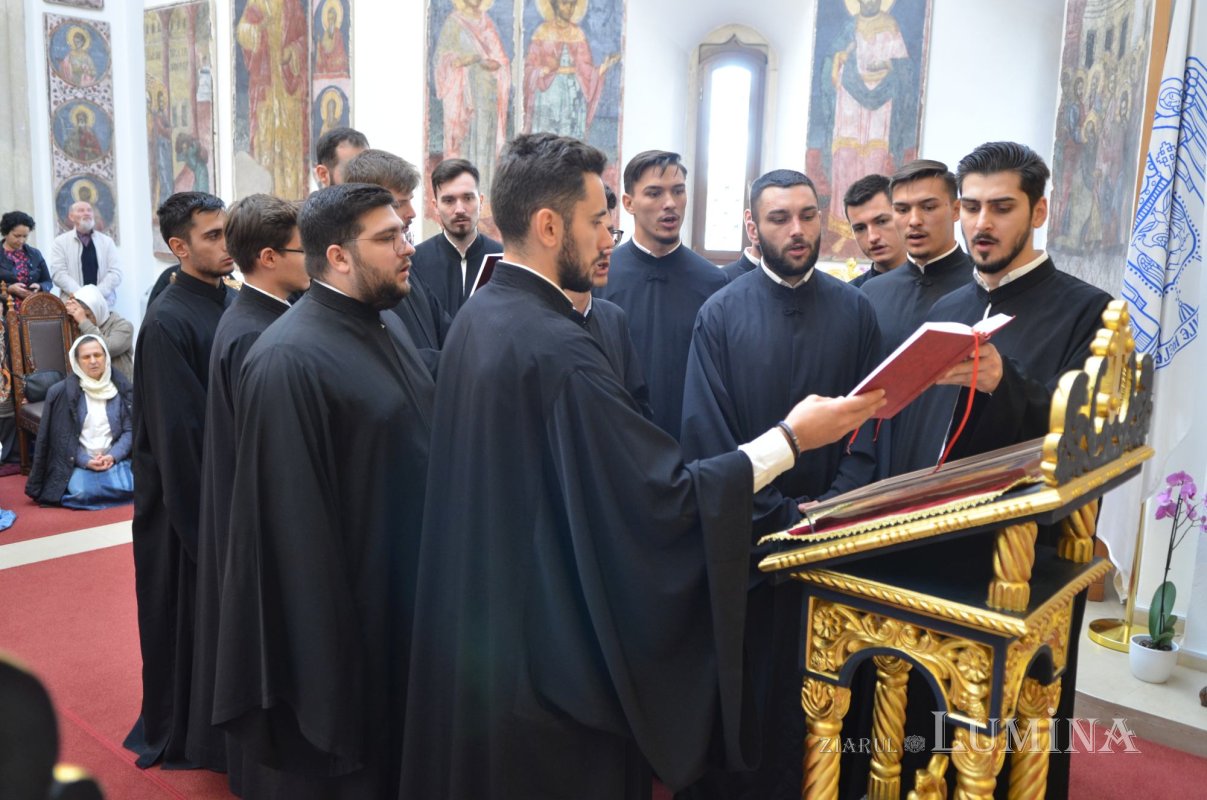 Cinstirea Sfinților Serghie și Vah la biserica Palatului Cotroceni 228818