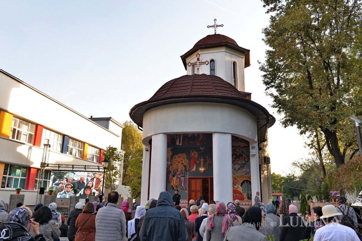 Înnoire și binecuvântare patriarhală pentru un lăcaș de închinare bucureștean 228926