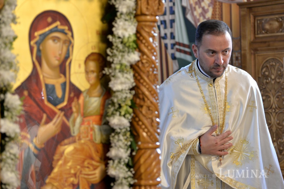 Înnoire și binecuvântare patriarhală pentru un lăcaș de închinare bucureștean 228939