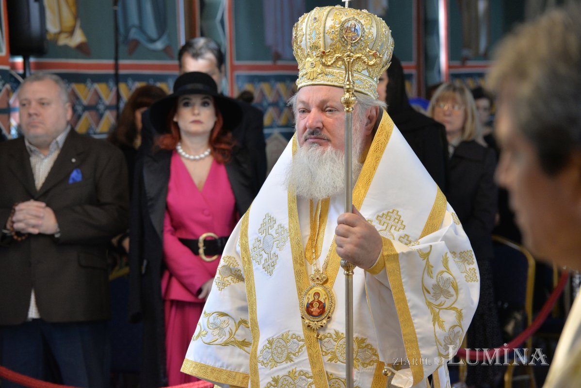 Înnoire și binecuvântare patriarhală pentru un lăcaș de închinare bucureștean 228940