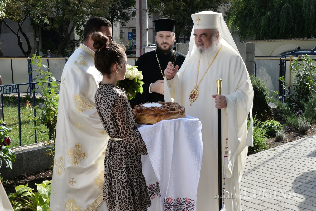 Înnoire și binecuvântare patriarhală pentru un lăcaș de închinare bucureștean 228952