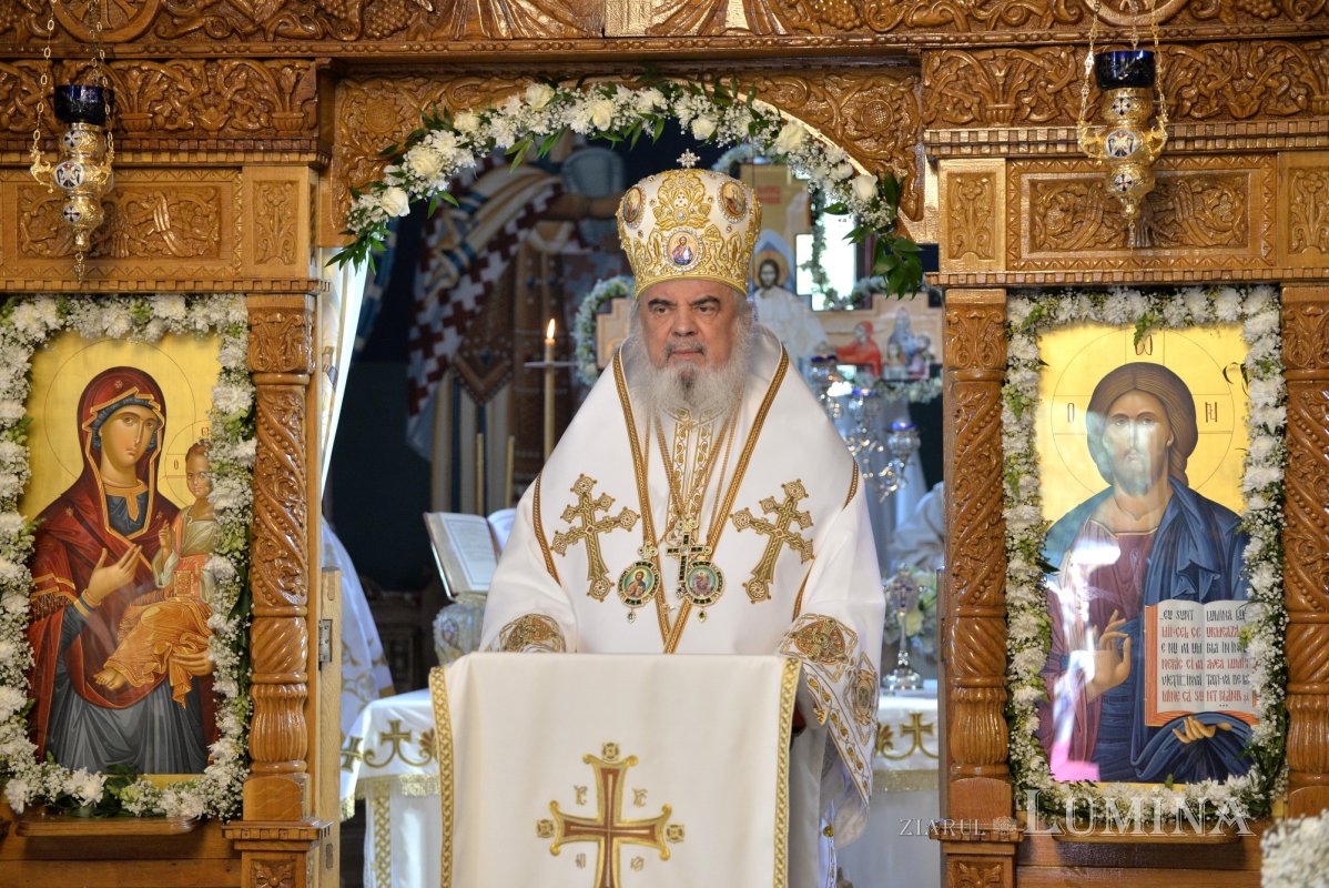 Înnoire și binecuvântare patriarhală pentru un lăcaș de închinare bucureștean 228962