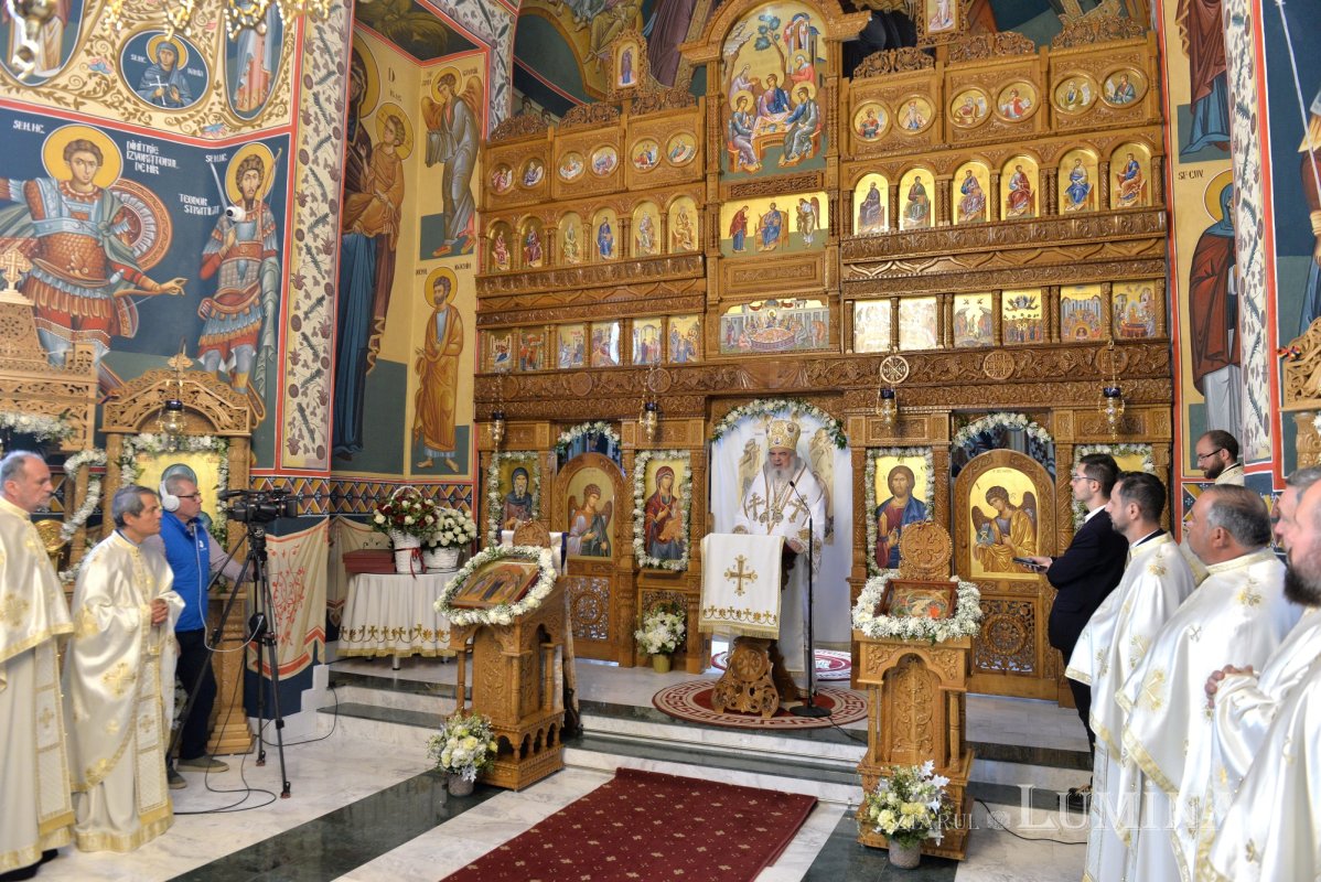 Înnoire și binecuvântare patriarhală pentru un lăcaș de închinare bucureștean 228965