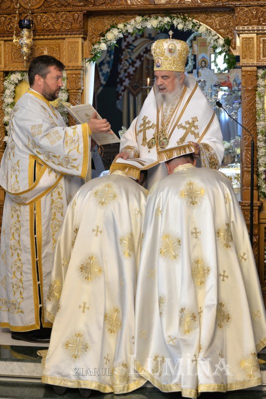 Înnoire și binecuvântare patriarhală pentru un lăcaș de închinare bucureștean 228966