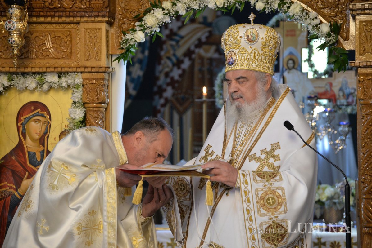 Înnoire și binecuvântare patriarhală pentru un lăcaș de închinare bucureștean 228969