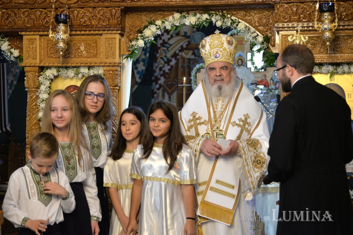 Înnoire și binecuvântare patriarhală pentru un lăcaș de închinare bucureștean 228973