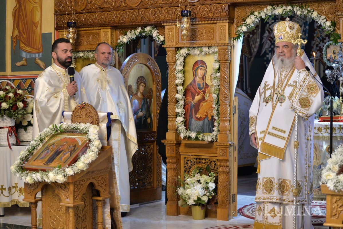 Înnoire și binecuvântare patriarhală pentru un lăcaș de închinare bucureștean 228974