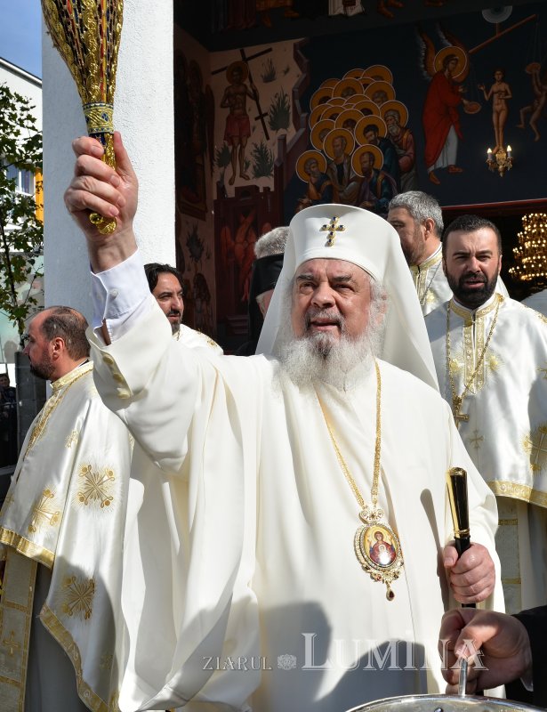 Înnoire și binecuvântare patriarhală pentru un lăcaș de închinare bucureștean 228982