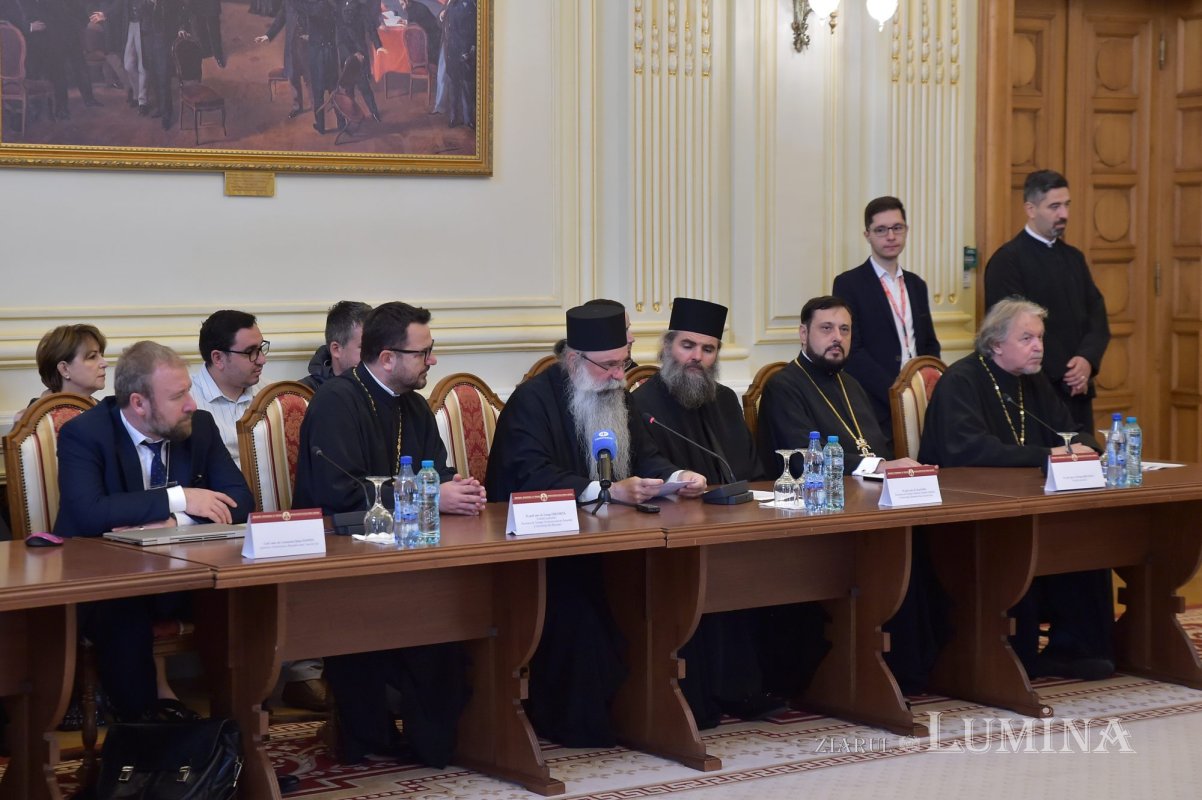 A doua zi a simpozionului internaţional dedicat rugăciunii 229340