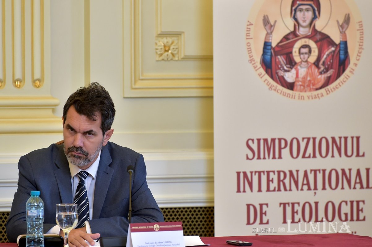 A doua zi a simpozionului internaţional dedicat rugăciunii 229345