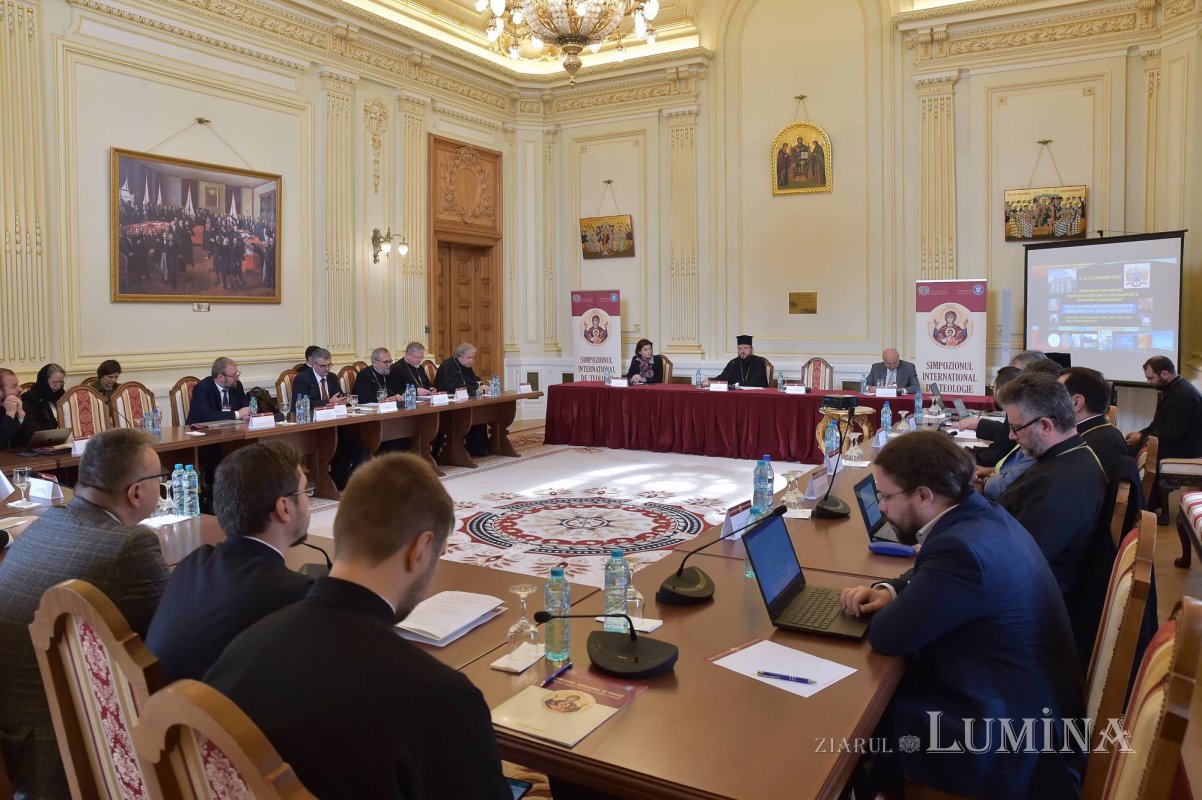 A doua zi a simpozionului internaţional dedicat rugăciunii 229361