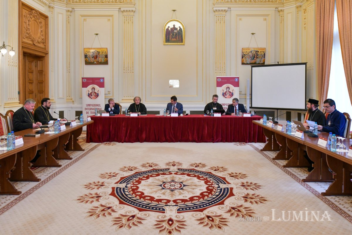 A doua zi a simpozionului internaţional dedicat rugăciunii 229464