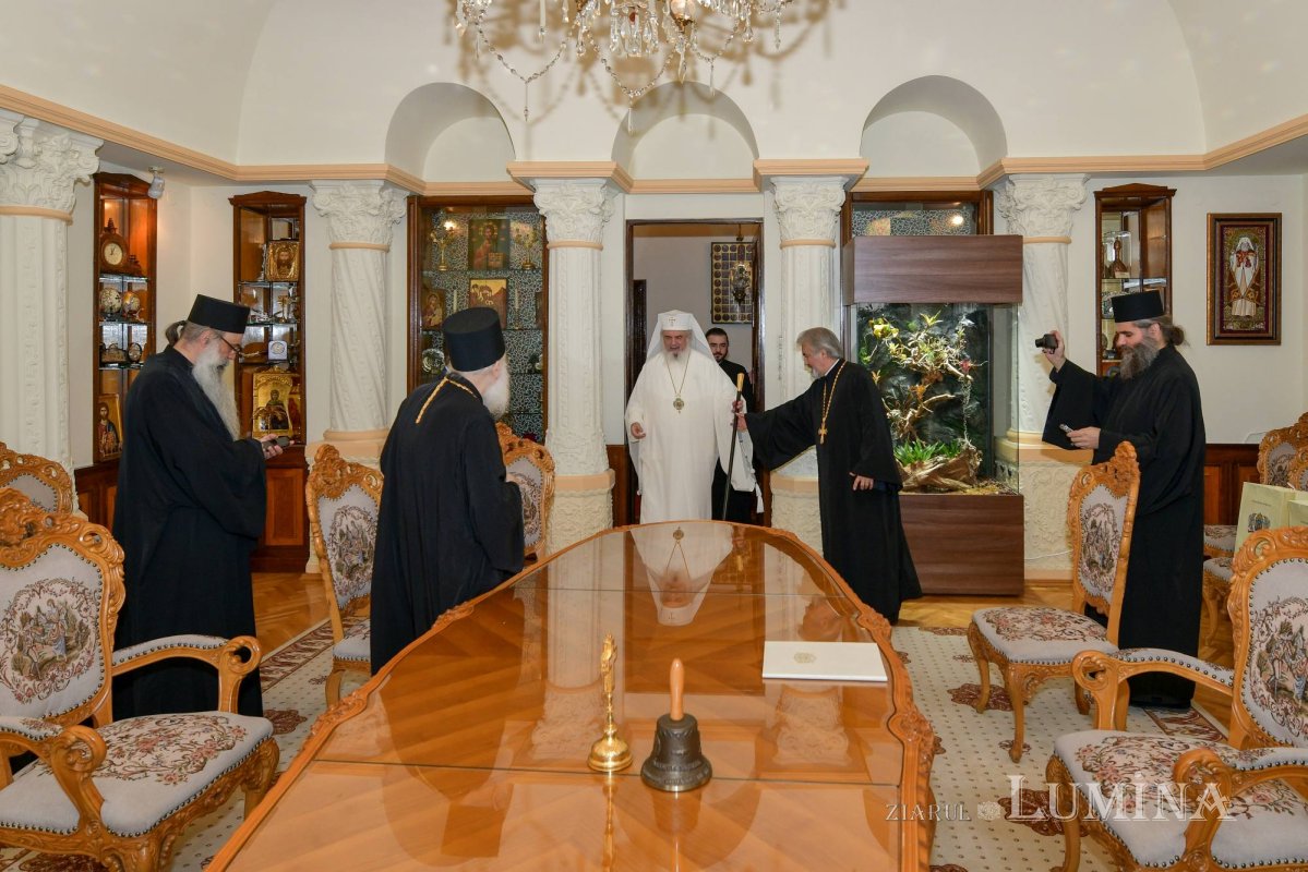 Stareţul Mănăstirii Vatoped în vizită la Reşedinţa Patriarhală 229310