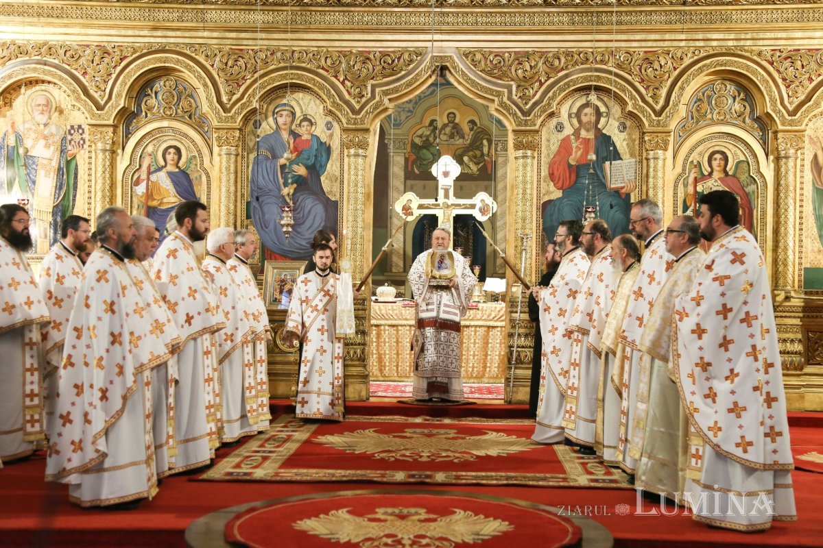 Moment aniversar în Mitropolia Ardealului 229563