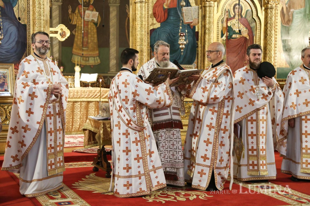 Moment aniversar în Mitropolia Ardealului 229574