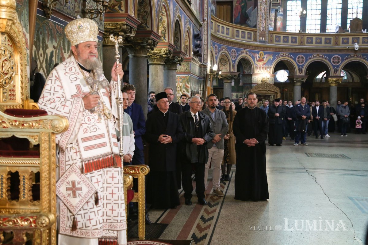 Moment aniversar în Mitropolia Ardealului 229581