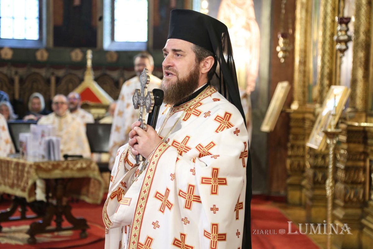 Moment aniversar în Mitropolia Ardealului 229583