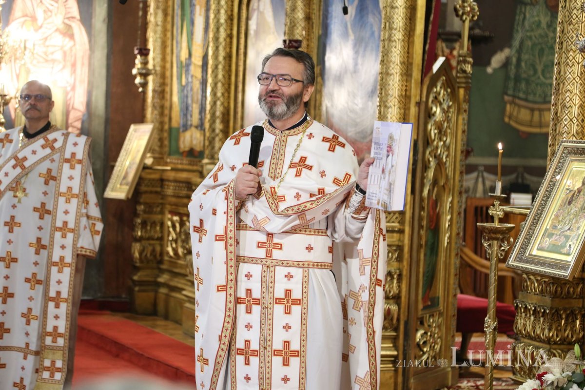 Moment aniversar în Mitropolia Ardealului 229585