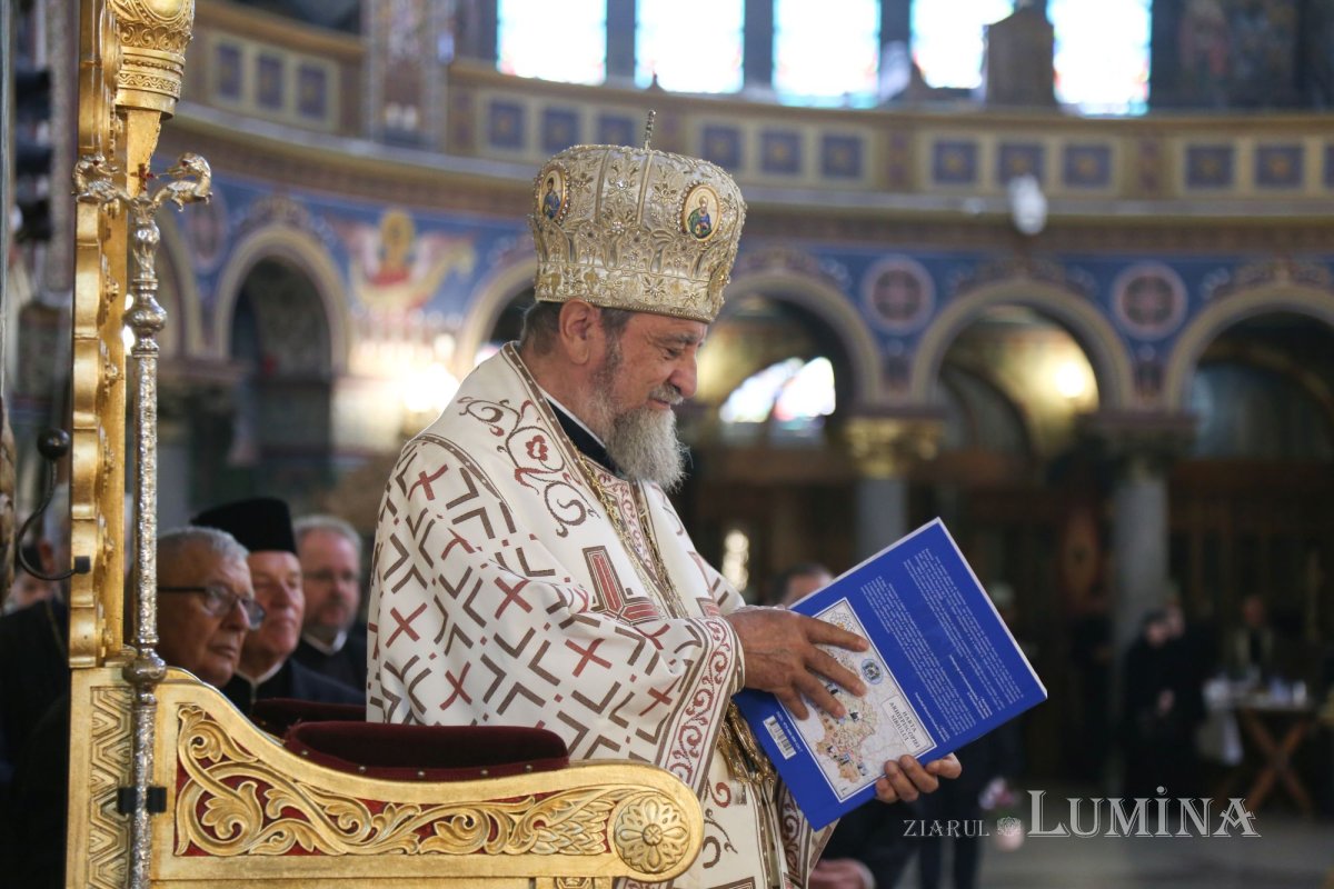 Moment aniversar în Mitropolia Ardealului 229586